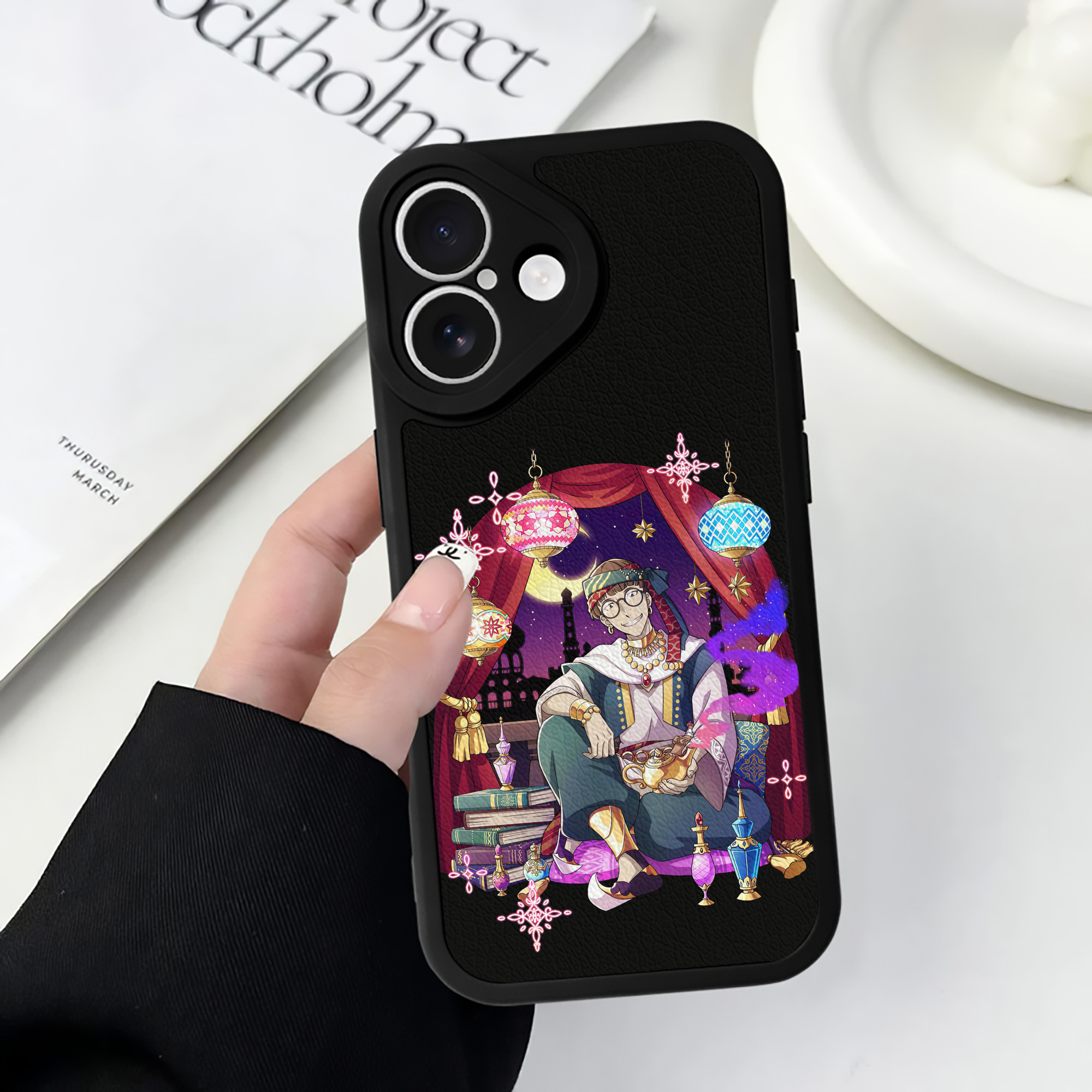 （画像用） 文豪ストレイドッグス Bungo Stray Dogs 【iPhone 16シリーズ対応】シリコンスマホケース（レザー調） 材質：シリコン